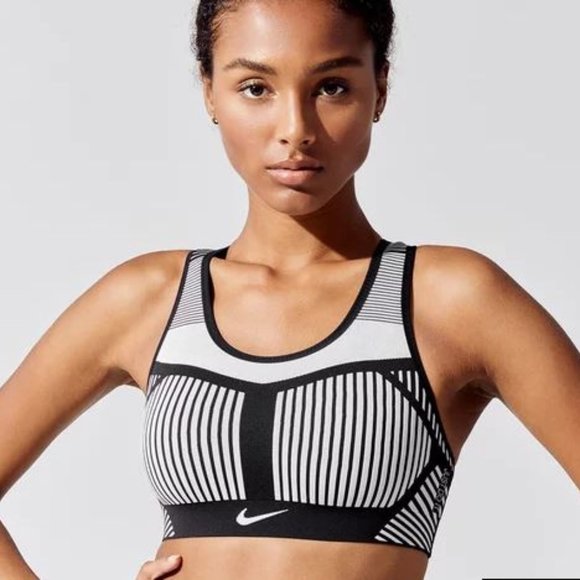 Nike Tops - NIKE PRO Sports Bra Women's Flyknit Racerback XS